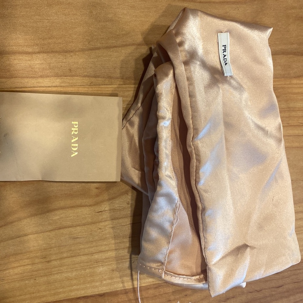 Prada Nude Patent Leather Pointed-Toe Heels - Picture 4 of 4